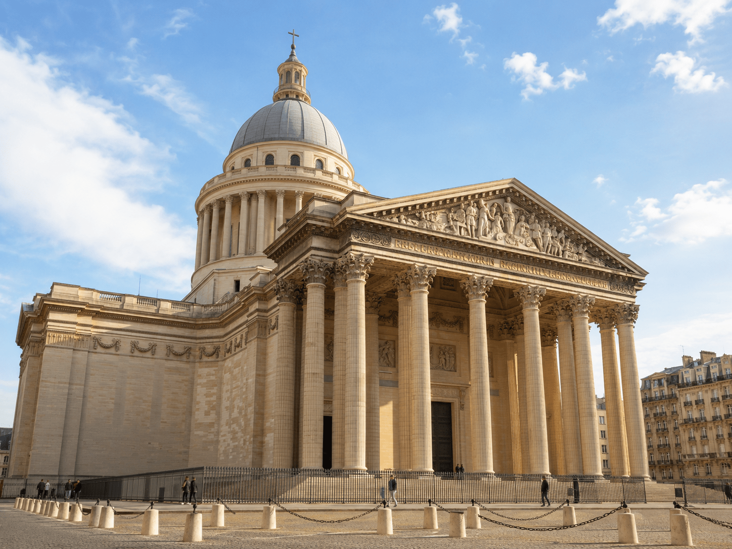 Пантеон
